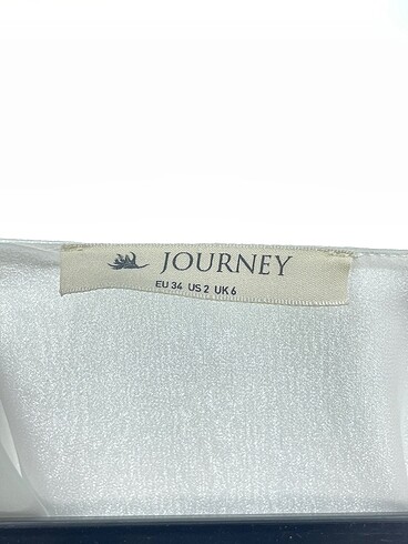 34 Beden beyaz Renk Journey Bluz %70 İndirimli.