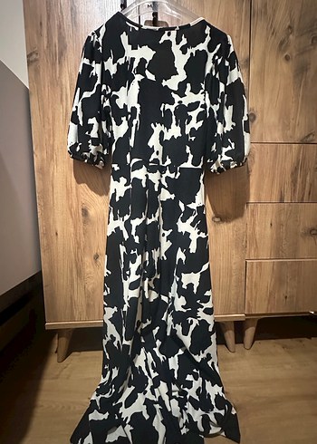 Siyah Beyaz Bağlama Desenli Uzun Elbise - Görsel 2