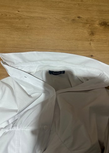 Düğmeli Beyaz Keten Kadın Gömlek - Görsel 4