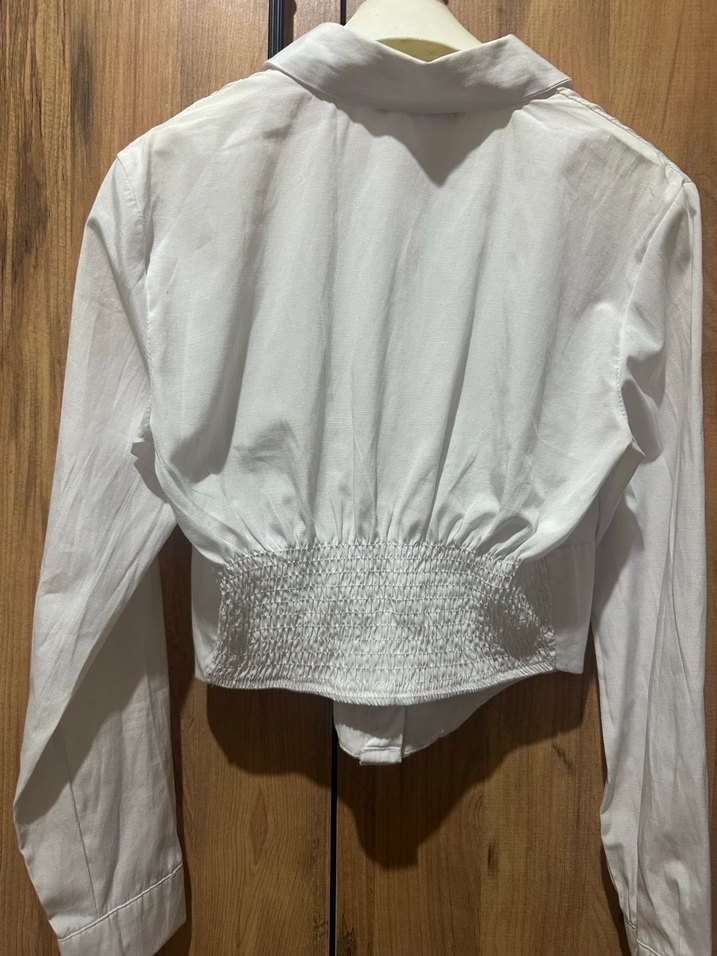 Düğmeli Beyaz Keten Kadın Gömlek - Görsel 3