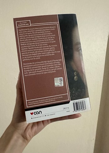 Emily Brontë - Uğultulu Tepeler - Görsel 2