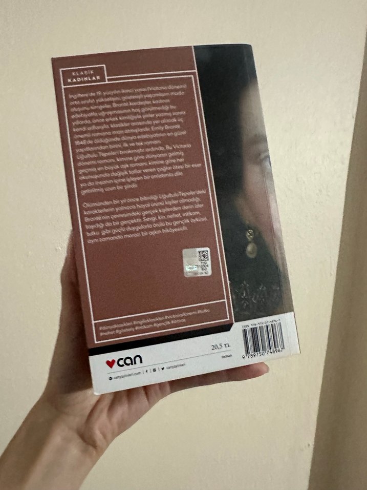 Emily Brontë - Uğultulu Tepeler - Görsel 2