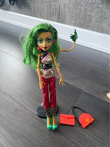 monster high bebek