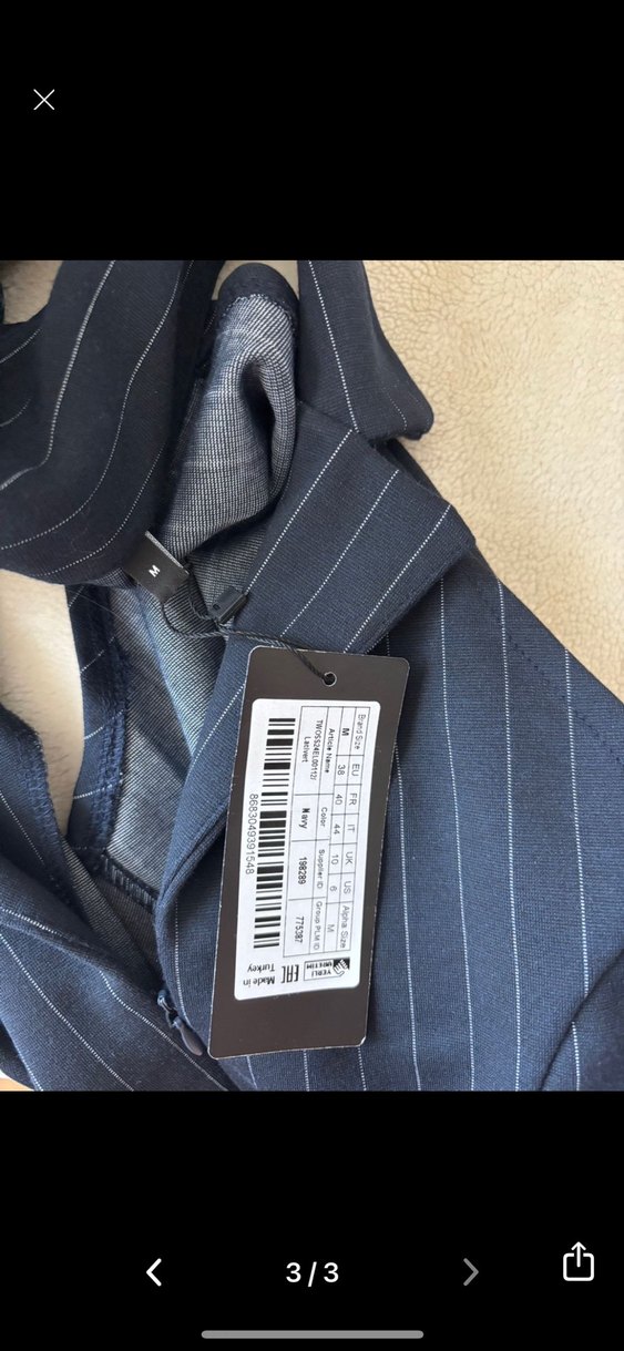 V Yaka Çizgili Mini Elbise - Görsel 2