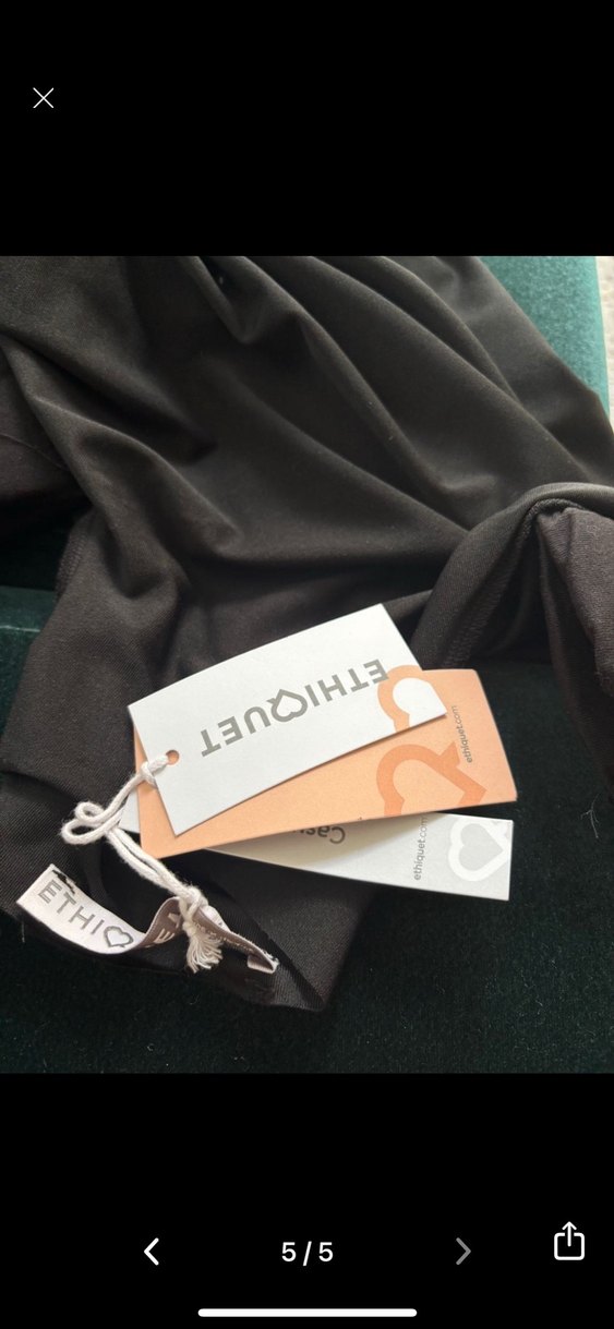 Kadınlar için Siyah Yarım Kollu Üst - Görsel 3