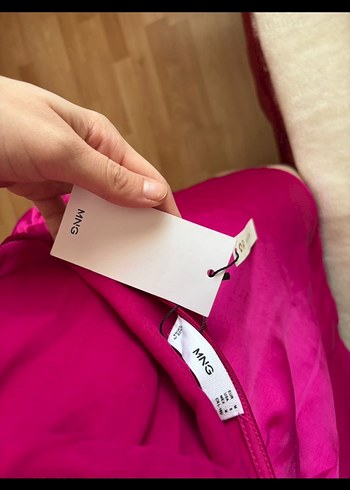 Pembe V Yaka Drapeli Mini Elbise - Görsel 3