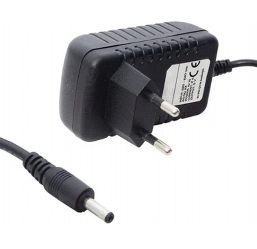 İxtech bilgisayar şarj adaptörü