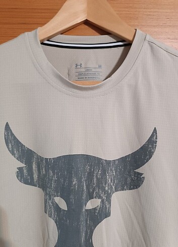 UNDER ARMOUR ERKEK TSHIRT