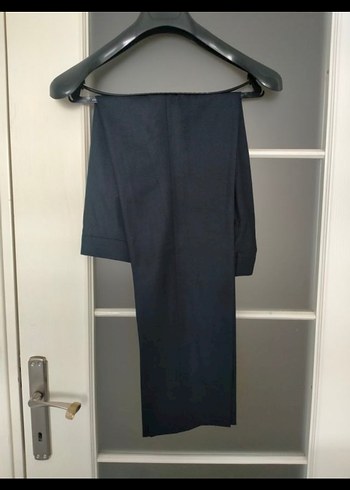 Hatemoğlu
Lacivert Erkek Düz Kesim Ofis Takımı - Görsel 3