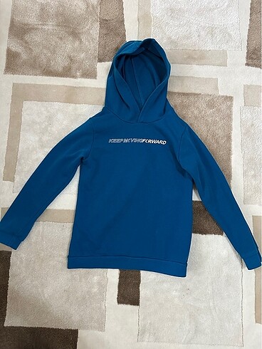 6-7 yaş LC waikiki erkek çocuk kapşonlu sweatshirt
