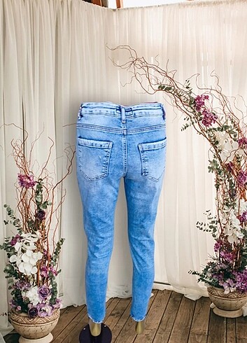 26 Beden 26 beden jeans skinyy fit özel tas detay 