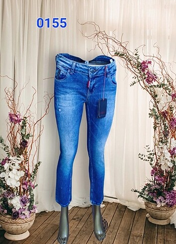 26 beden kadın jeans DSQUARED2