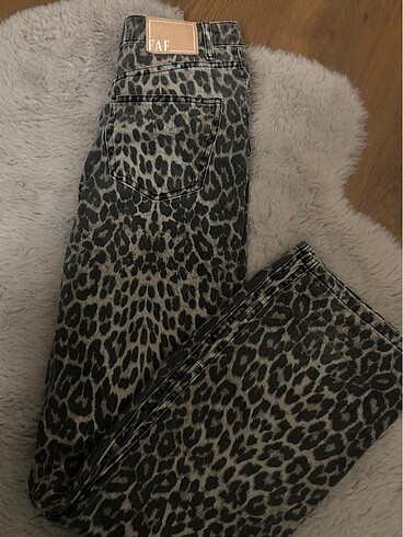 xs Beden Leoparlı pantolon