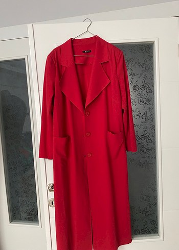 Kırmızı Uzun Kadın Kap - Görsel 2