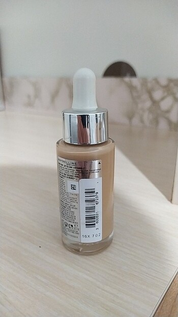 Maybelline Maybelline skin tint fondöten 