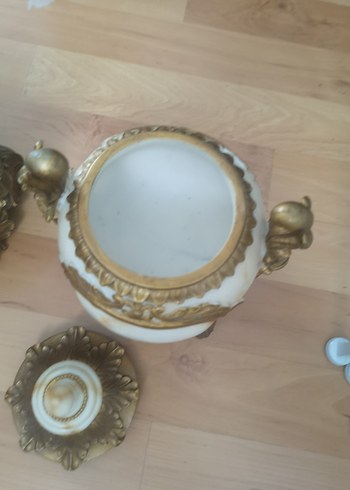 Beden altın Renk Süs eşyası vazo