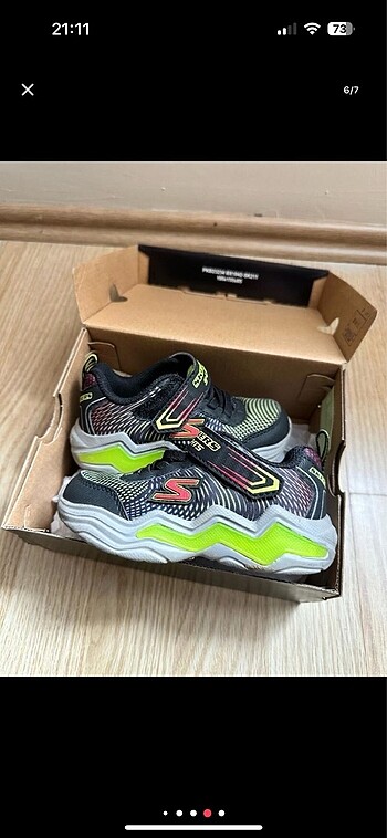 Skechers ışıklı ayakkabı - Görsel 3