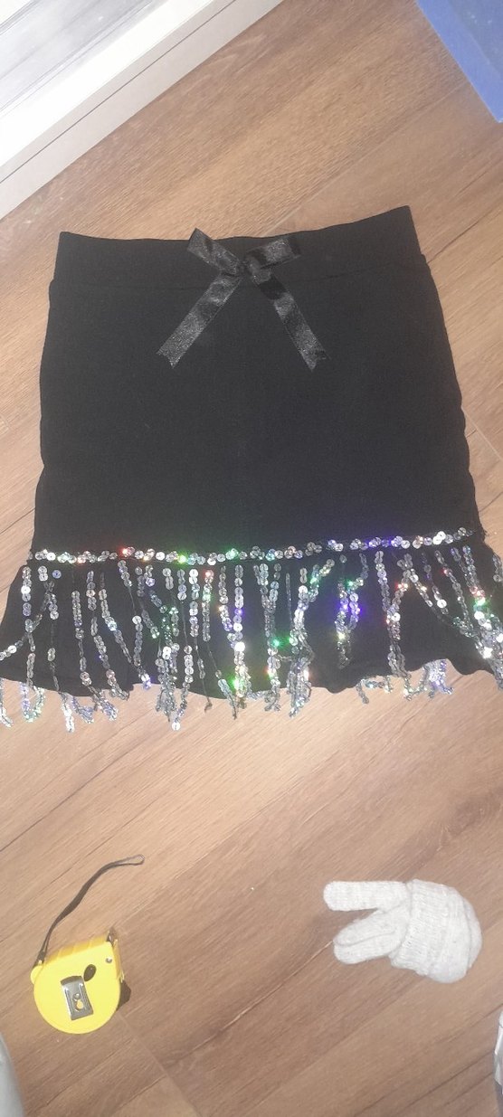 Kız Çocuk Siyah Payetli Dar Kesim Etek 7.8 yaş - Görsel 5