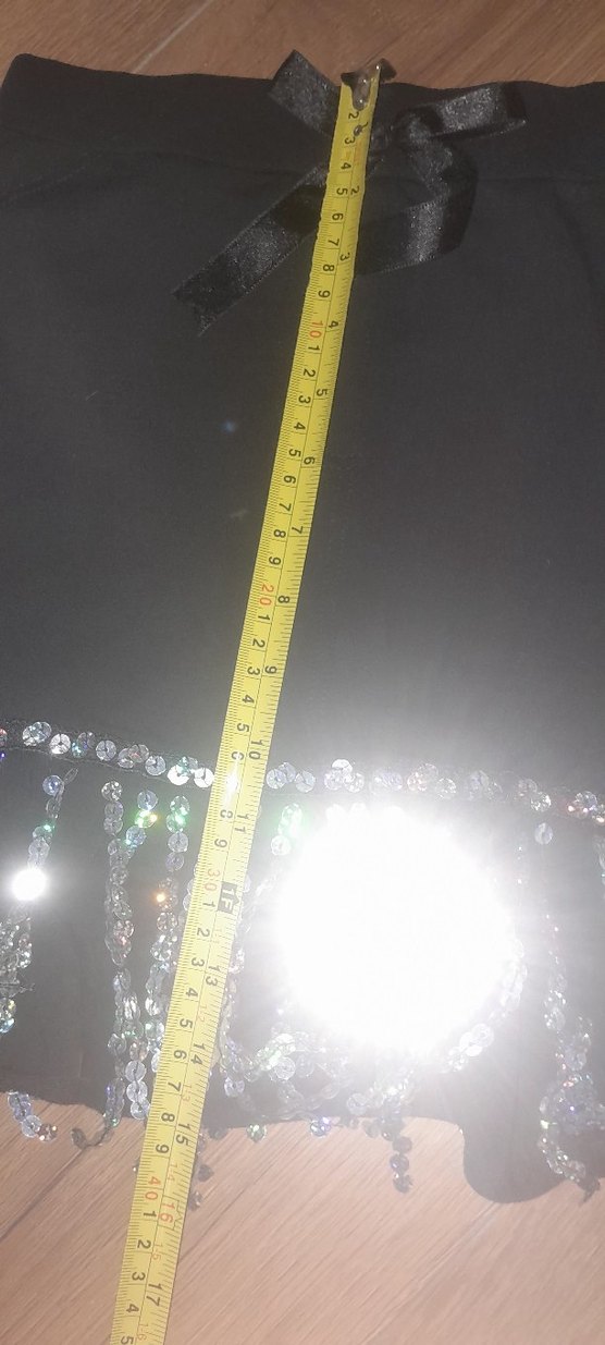 Kız Çocuk Siyah Payetli Dar Kesim Etek 7.8 yaş - Görsel 3