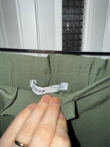 40 Beden yeşil Renk Bershka - Yüksek bel pileli kumaş pantolon