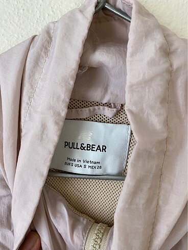 Pull and Bear Yağmurluk