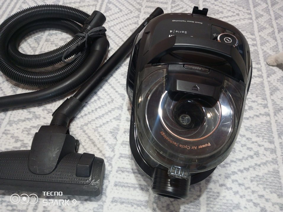 Siyah Bosch Elektrikli Süpürge - Görsel 3