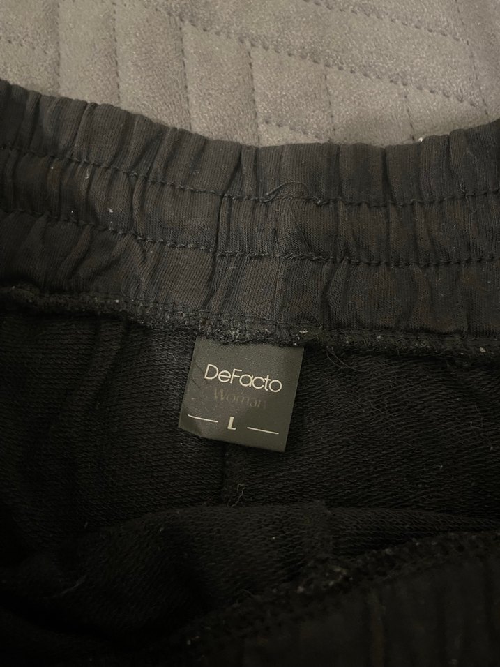 Siyah Oversize Mini Şort - Görsel 2