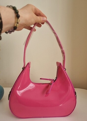Bershka Pembe Rugan çanta