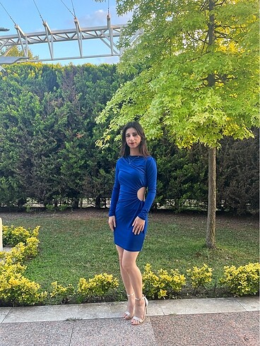 Mavi kısa elbise