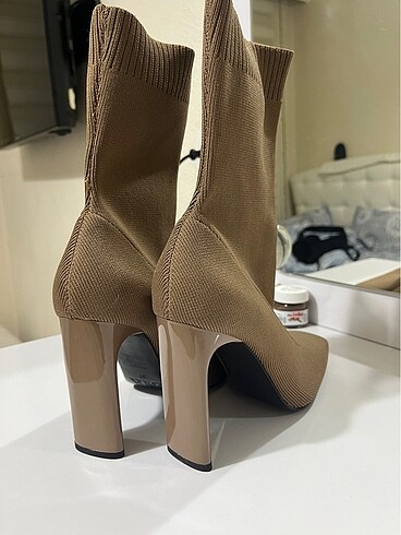 37 Beden camel Renk Zara çorap çizme