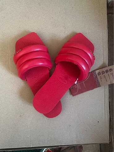Havaianas Havaianas You Milan 37-38 Etiketli