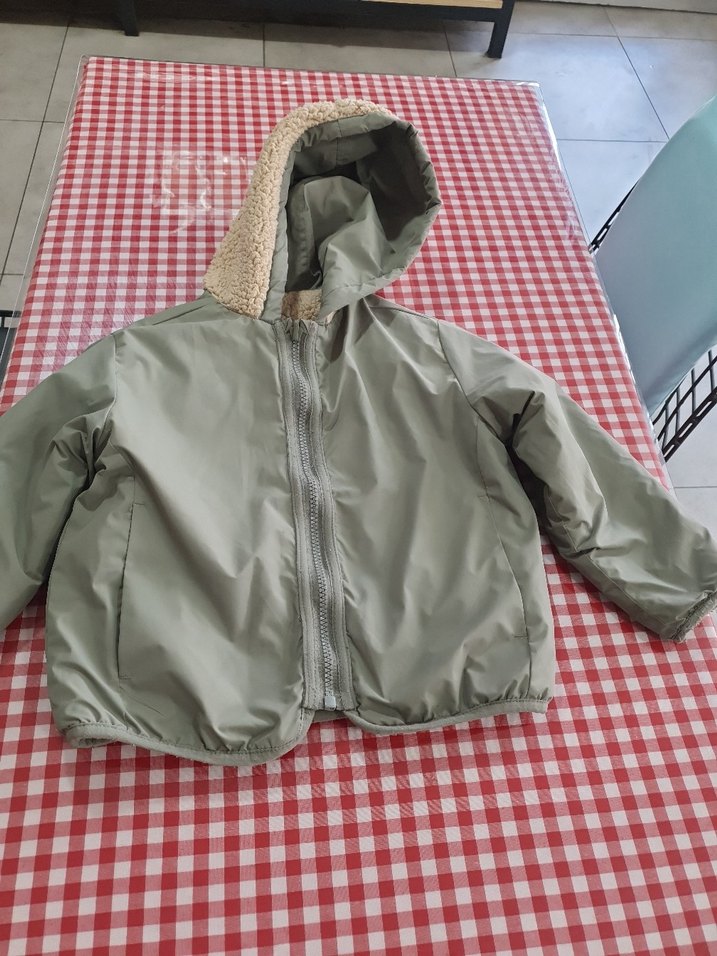 Erkek Çocuk yeşil Kürklü Kapüşonlu Mont - Görsel 3