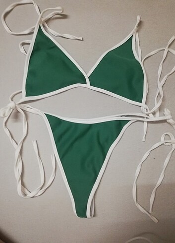 Bikini. 