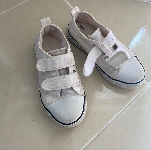 28 Beden Çocuk Unisex Beyaz Sneaker Ayakkabı