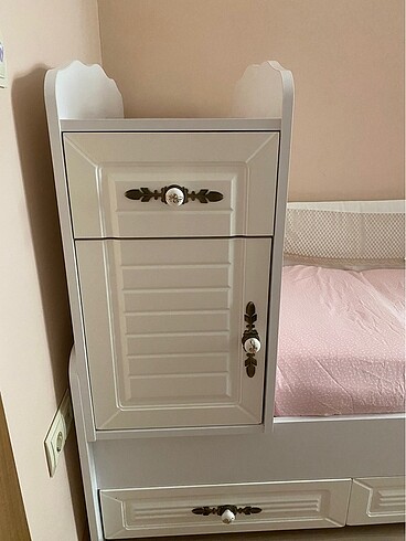 Sallanan ve Uzayan Ahşap Bebek Beşik - Görsel 9