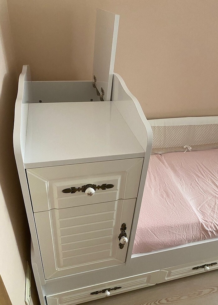 Sallanan ve Uzayan Ahşap Bebek Beşik - Görsel 3