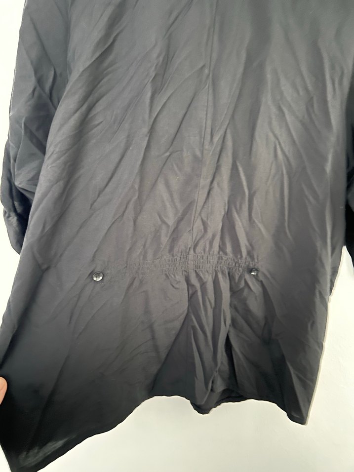 Siyah Kumaş Gömlek, Düğmeli, Yaka Detaylı - Görsel 5