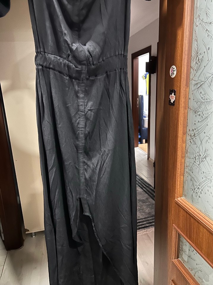 siyah madonna yaka elbise - Görsel 3