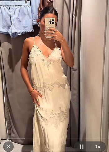 xs Beden beyaz Renk Zara pul payet işlemeli elbise