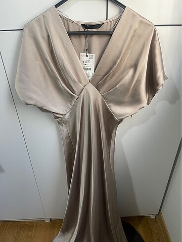Zara Zara saten midi elbise