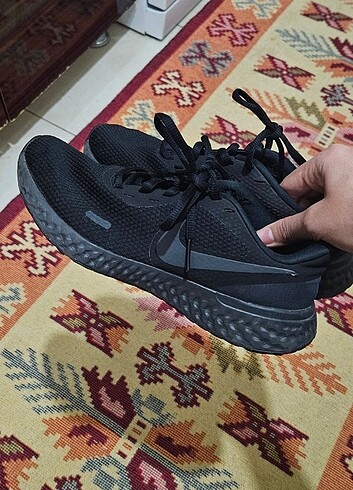 36,5 Beden siyah Renk Orijinal nike ayakkabi