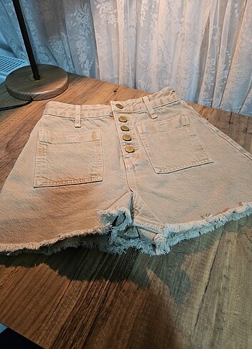 xs Beden xs beden pull&bear şort??
