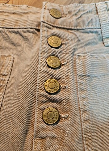 xs Beden camel Renk xs beden pull&bear şort??