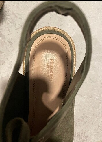 Pull and Bear dolgu topuk haki sandelet??güzel günlerde kullanılsın ??????????