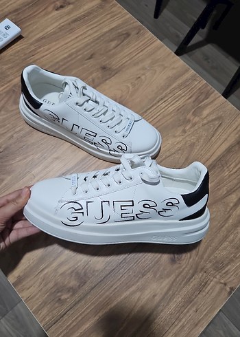 Guess Beyaz Ayakkabı