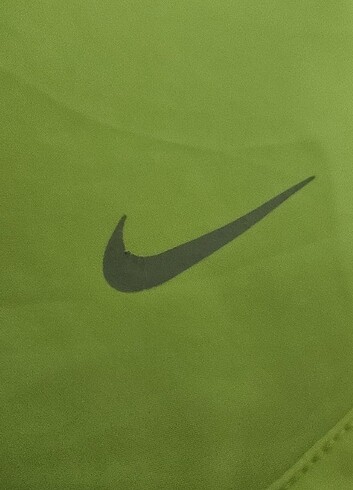 Nike Neon Sarı Nike Şort ?? orijinaldir, güzel günlerde kullanılsın ?
