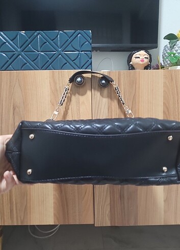 Guess Guess Omuz Çantası ?? Orijinal, kullanmadim??