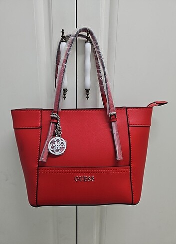 Guess Kırmızı Çanta 