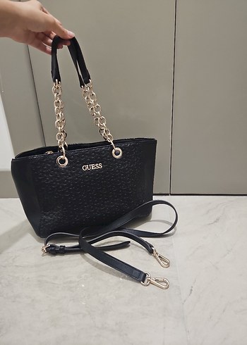 Beden Siyah Deri Zincir Detaylı Guess Çanta
