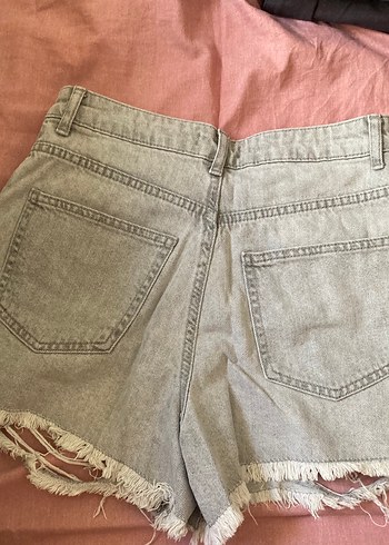 Defacto Gri Yırtık Mini Denim Şort